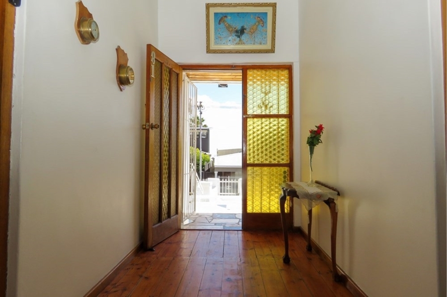 To Let 3 Bedroom Property for Rent in Woodstock Western Cape